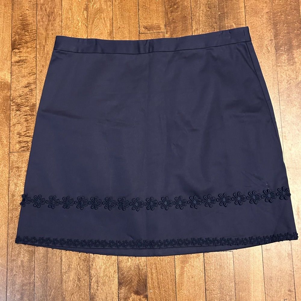 Draper James Mini Skirt Women 10 Navy Blue Excellent Floral Trim Cotton